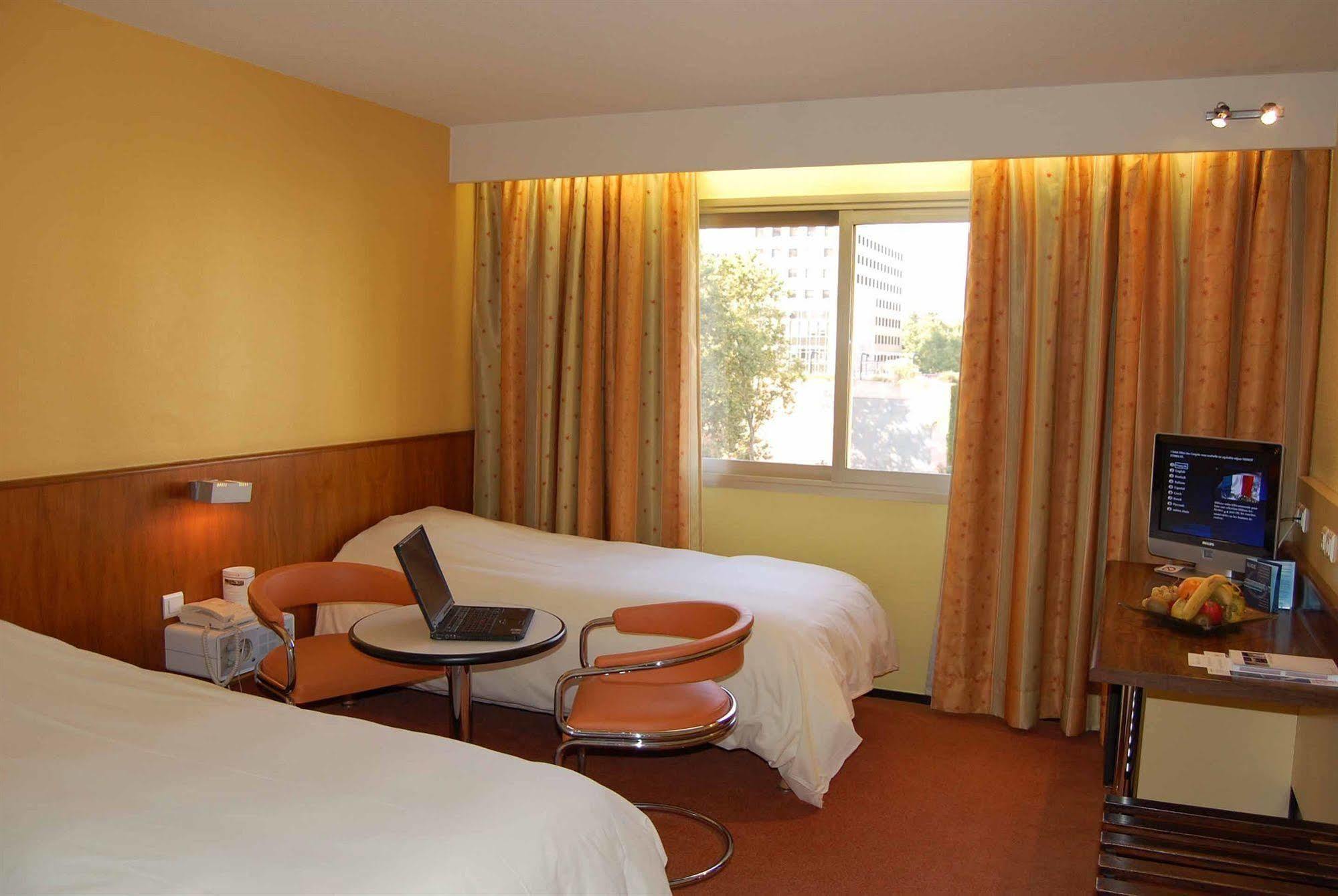 Hotel Des Congres